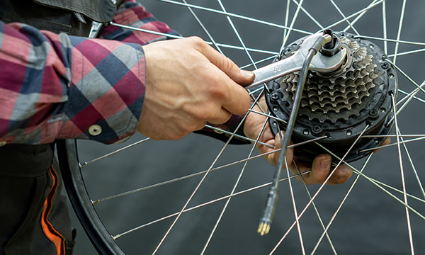 cycle store black v mesh cladding